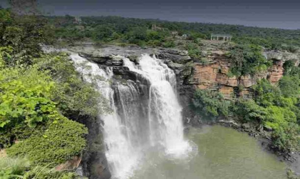 Manjhar Kund waterfall