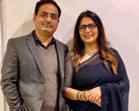 Dr.Vikas Divyakirti with wife