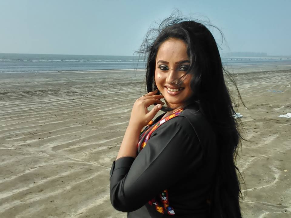 Rani Chatterjee without makeup