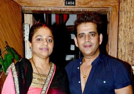 Top 5 Bhojpuri superstar with his wife