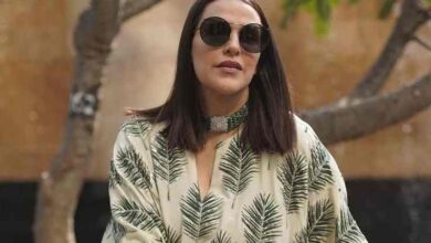 Neha Dhupia biography hindi