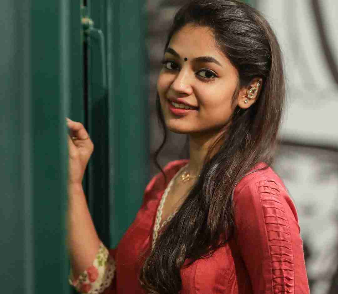 Ivana biography, Tamil, Wiki, Height, Age, Affairs, Film, And Family » Bihar feed